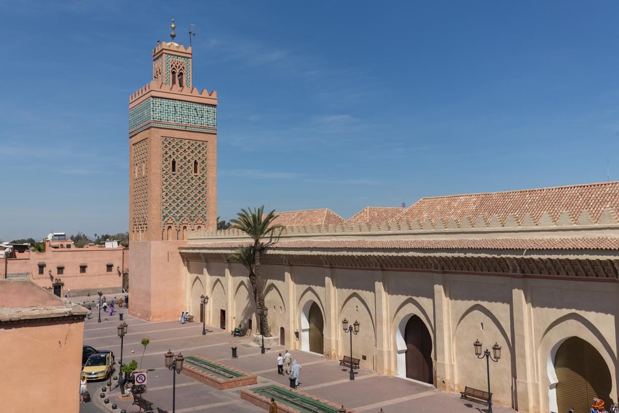 Die Koutoubia Moschee mit ihrem hohen Minarett in Marrakesch.